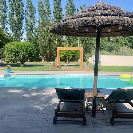D Hotes Au Calme Avec Piscine Et Jacuzzi